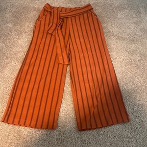Altar’d State Size M cropped pants